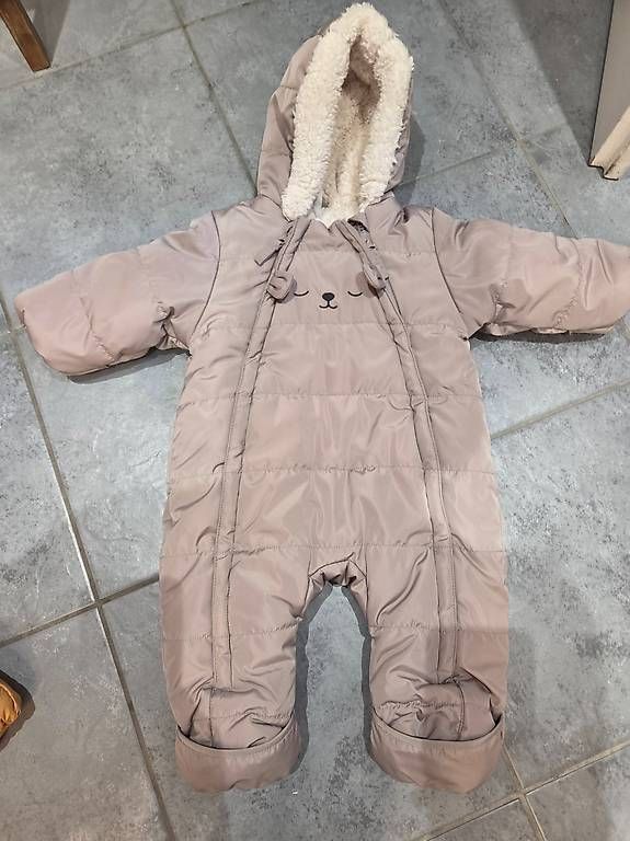 Completi: Schneeanzug / Overall Gr.68 H&M – Usato da Rickenbach ZH venduto da Filou053