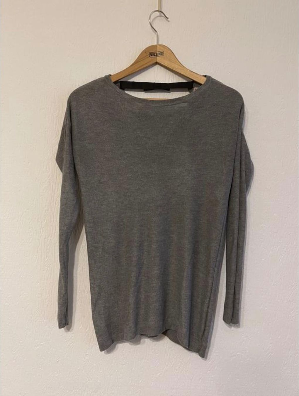 Bershka Pullover & Sweatshirts: BERSHKA S M /NP35CHF PA Verzierungen auf der Rückseite – Gebraucht aus Kölliken von Prscoo 3