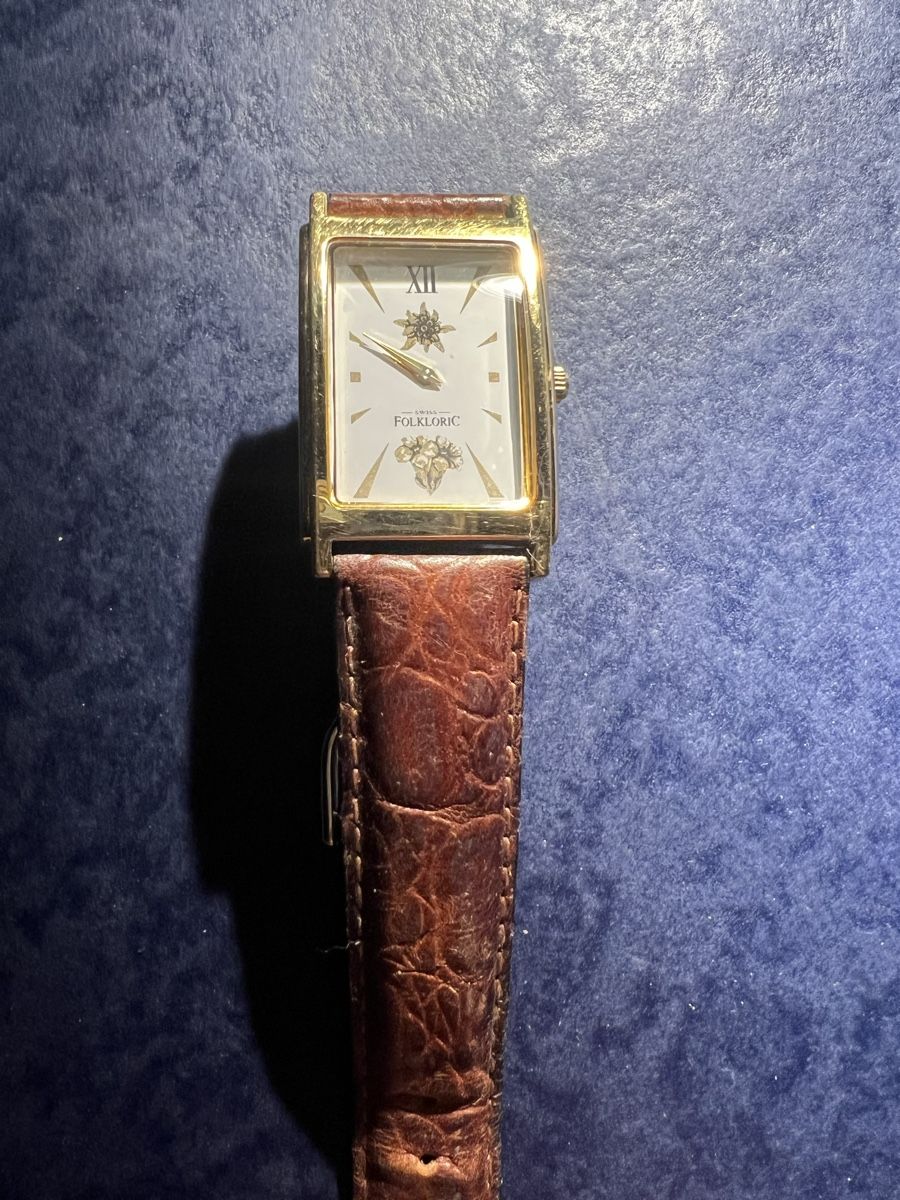 Orologi: Folkloric Uhr – Usato da Laufen venduto da groove60 4