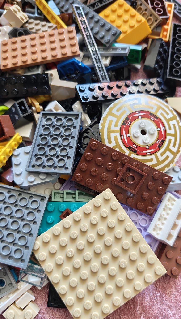 Lego Giocattoli: Lego Mix ca. 1,5 Kilo – Usato da Effretikon venduto da Superkarin7 2