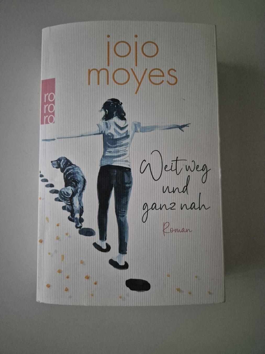 Libri: Jojo Moyes - Weit weg und ganz nah – Usato da Steffisburg venduto da Dali5