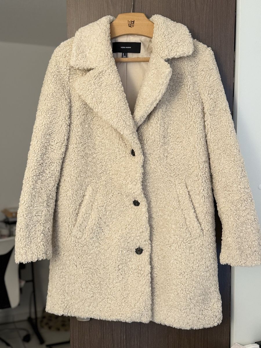 Vero Moda Cappotti: Mantel gr.S TEDDYFELL VERO MODA – Nuovo (secondo la descrizione) da Niederglatt ZH venduto da val_p6bt 4