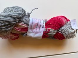 1Knäuel Handgefärbte Sockenwolle Aktiv mit Glitzer