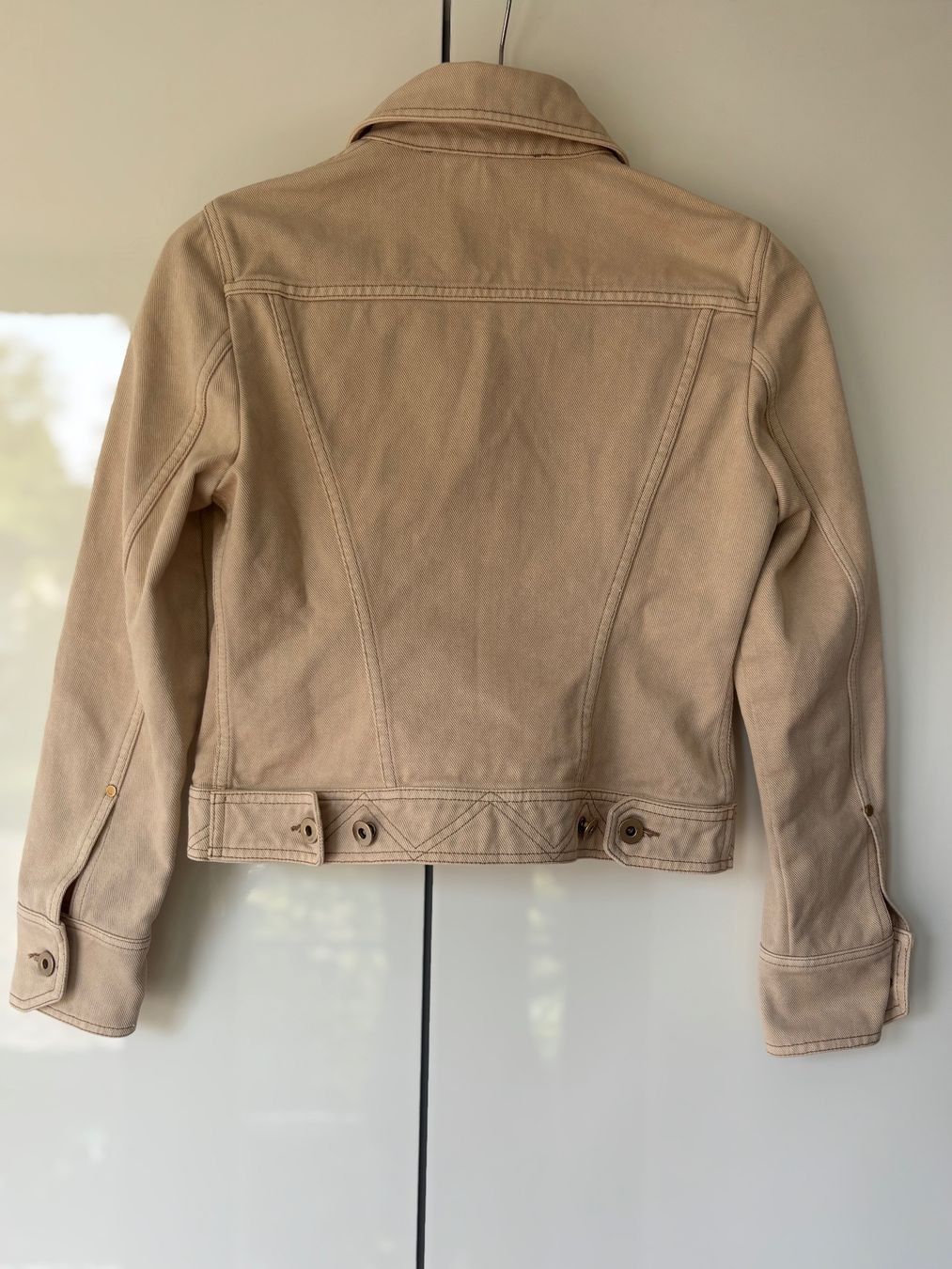 Gucci Vestes: Gucci Jeansjacke beige XS 34 – Neuf (Voir description) à Herrliberg par mayfi 5