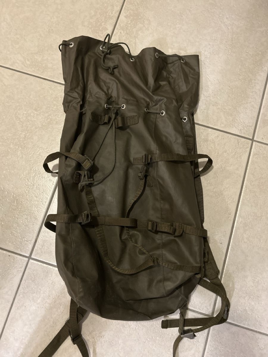 Schweizer Armee Zaini: Schweizer Armee Kampfrucksack – Usato da Wald ZH venduto da rida96