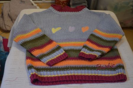 TAILLE 98-104 - PULLOVER BARBIE