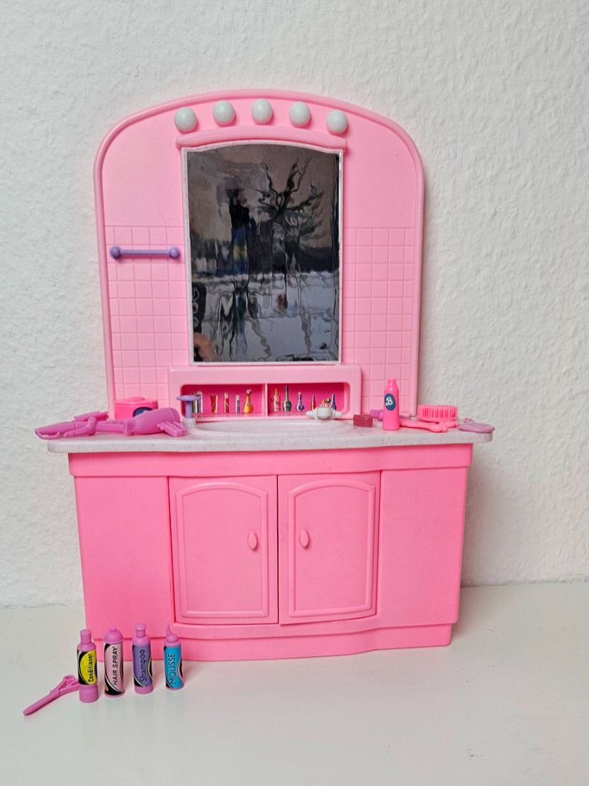 Barbie Case e mobili per bambole: Barbie Vintage Badezimmer 1993 – Usato da Dättwil AG venduto da son_x2fq