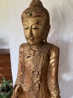 Très ancienne statue Bouddha de Birmanie en bois doré