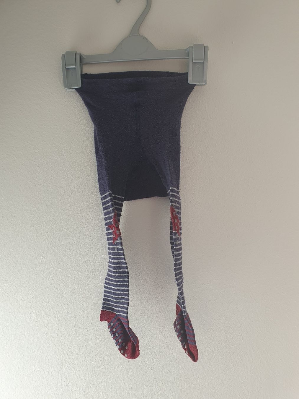 Altro abbigliamento: Süsse Strumpfhose Grösse 62/68 – Usato da Schönenwerd venduto da pomodor