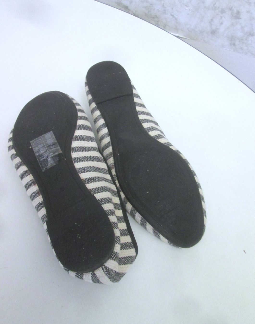 H&M Scarpe da donna: HM-Ballerinas aus Stoff, Größe 39 – Usato da Sementina venduto da babucia 1