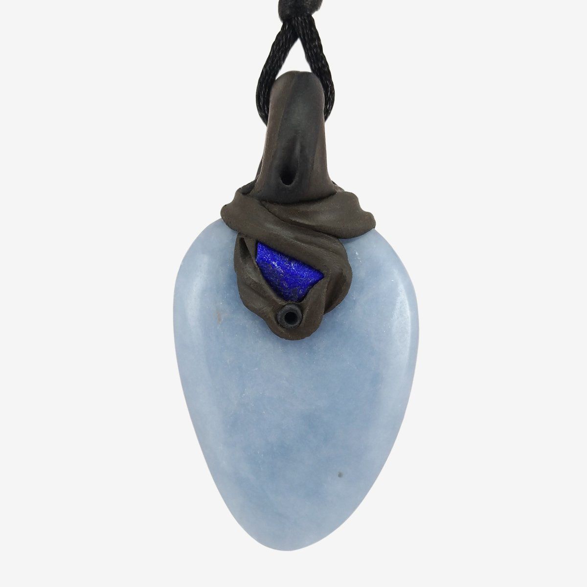 Minerali & Pietre curative: Angelit Steinanhänger mit eingefasstem Lapislazuli – Nuovo e nell'imballaggio originale da Meilen venduto da BYRD-Design