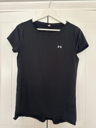 T-Shirt Under Armour schwarz Grösse M guter Zustand