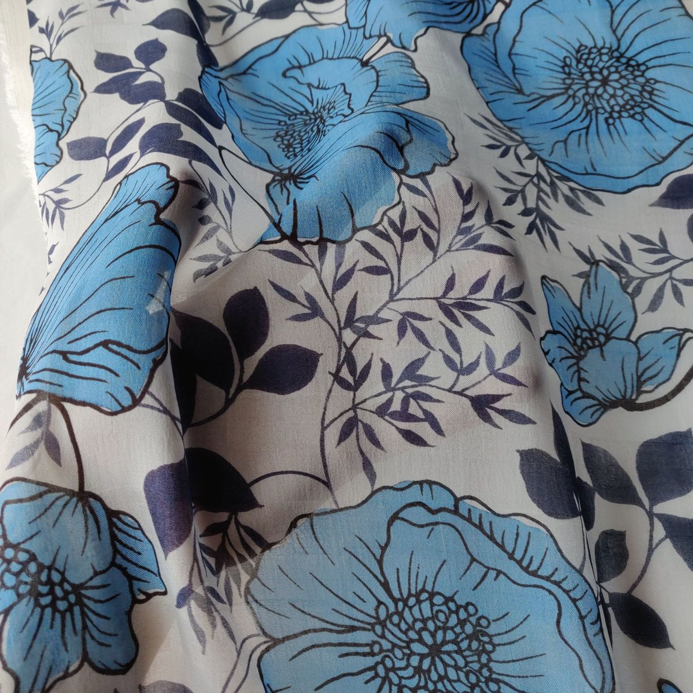 Tessuti: Seide Batist 70% Baumwolle 30% 1.60x1.40m Blauer Mohn – Nuovo (secondo la descrizione) da Lufingen venduto da Voyager7 1