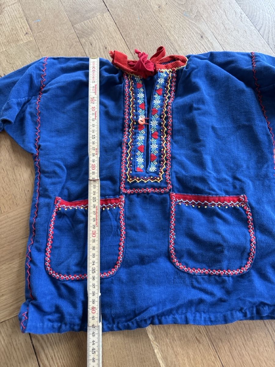 Camicette: Kinder Trachtenbluse, blau mit Stickerei – Usato da Winterthur venduto da Pulator 4