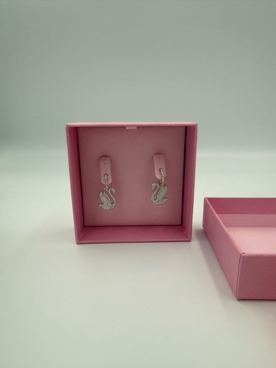 Swarovski Ohrringe & -stecker: Swarovski Ohrringe Schwan – Neu und originalverpackt aus Wiedlisbach von Sistershop 1