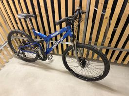 Mountainbike mit Teleskop