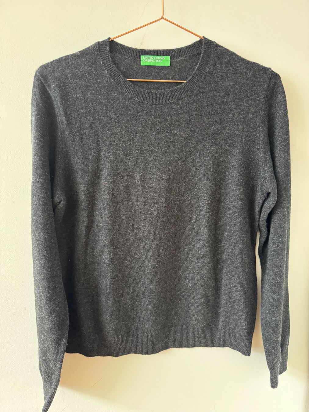 Benetton Pullover & Sweatshirts: Wollpullover – Neu (gemäss Beschreibung) aus Zürich von sinaxnoemi