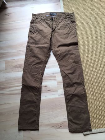 *** WE Fashion Chino Hose Gr. 31/34
