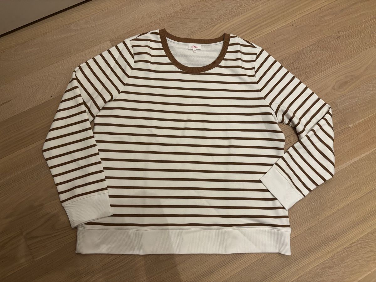S.Oliver Pulls & Sweat-shirts: Pullover s.Oliver gestreift Gr. 44 – Neuf (Voir description) à Gwatt (Thun) par Bioethanol01