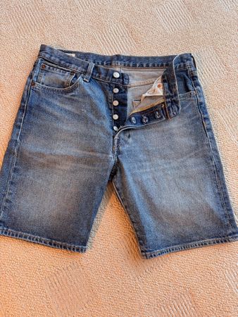 Levis 501 Shorts Herren  Grösse 33 Blau Top Zustand