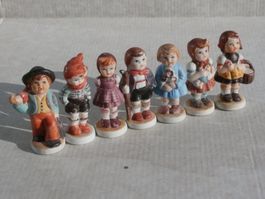 7 x Porzellan Kinder Knaben Mädchen alt zB Tortengarnitur