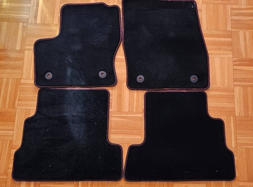 Bodenmatten: Tapis de voiture Ford – Gebraucht aus Signy von Mlumlu 1