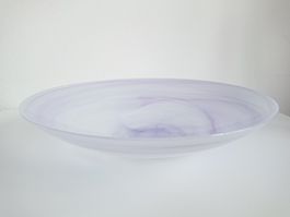 Wunderschöne grosse Glasschale in violetten Nuancen 40x9cm