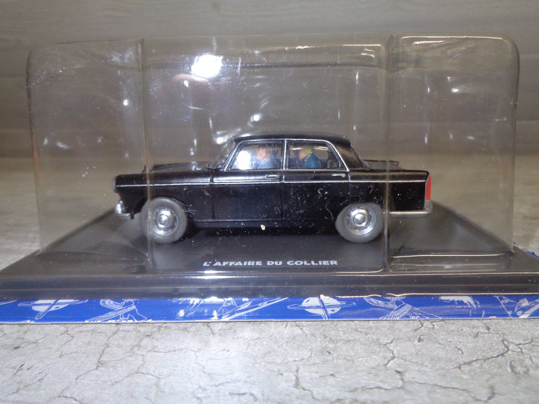 Peugeot Modellini d'auto: Hachette 1:43 Blake et Mortimer Peugeot 404 – Nuovo e nell'imballaggio originale da Reconvilier venduto da rallycar 1