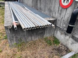Metallrohre Gerüst, vielseitig verwendbar, günstig abzugeben