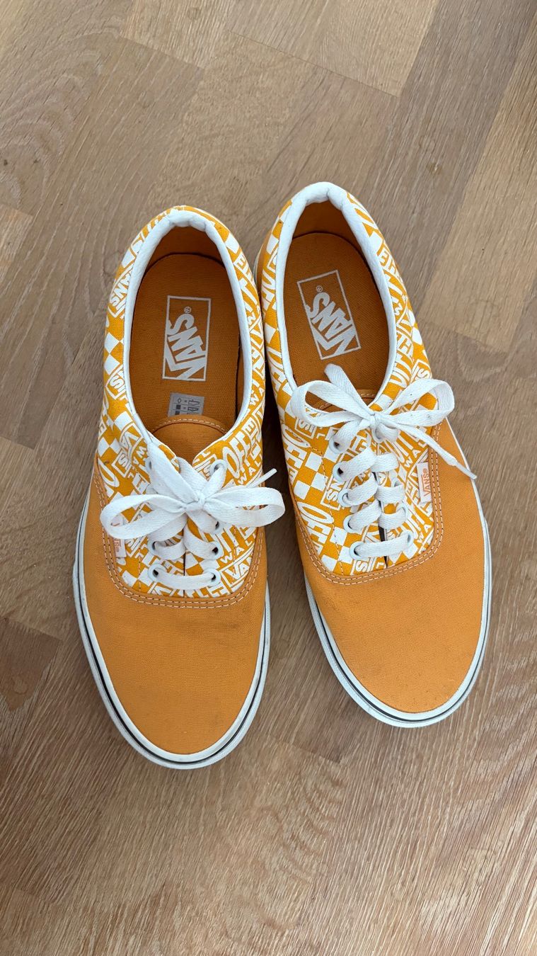 Vans Herrenschuhe: Vans Sneakers – Gebraucht aus Oberdiessbach von liv_iaanna