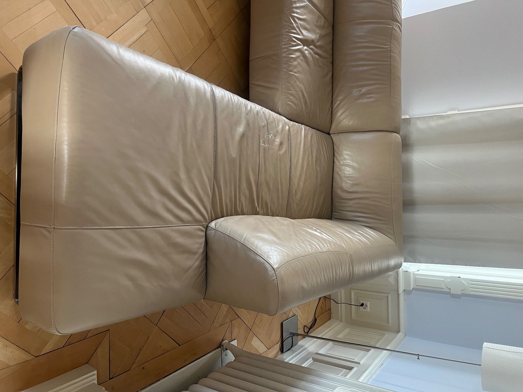 Divani: Beige leather L- shaped couch – Usato da Wädenswil venduto da dm1_m5rz 2