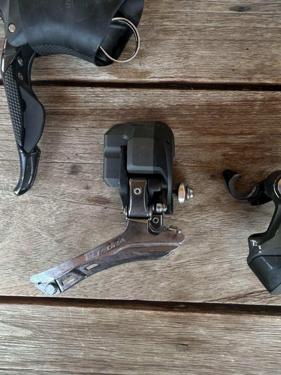 Ultegra Pezzi di ricambio: Shimano Ultegra Kurbelgarnitur mit Komponenten – Usato da Igis venduto da gia_d5j7 7