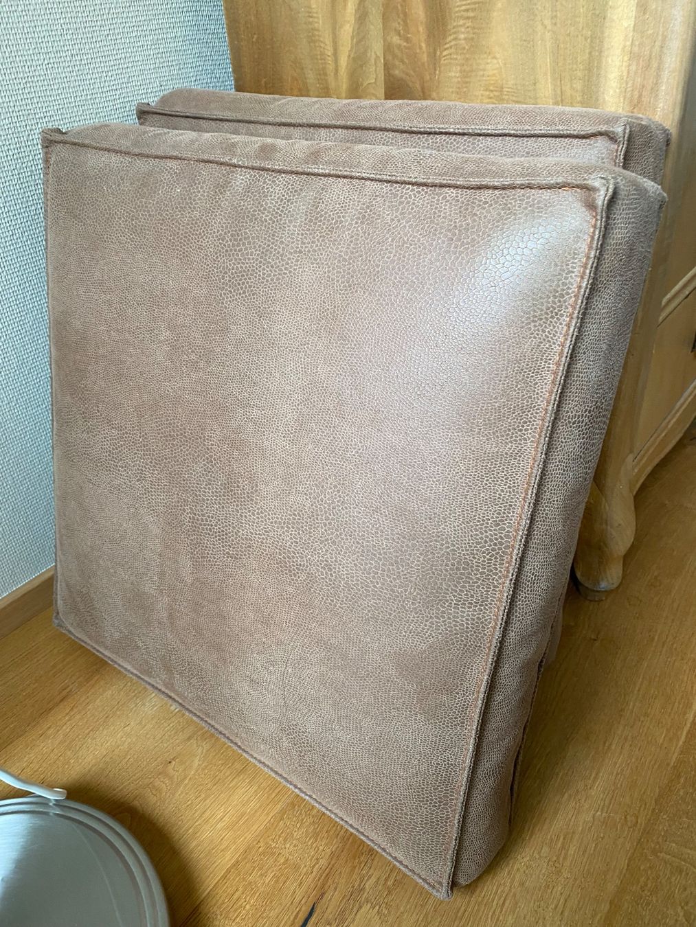 Divani: Schlafsofa Similileder beige Design Dänemark / Canapé-lit – Usato da Gümligen venduto da Xochitl 4