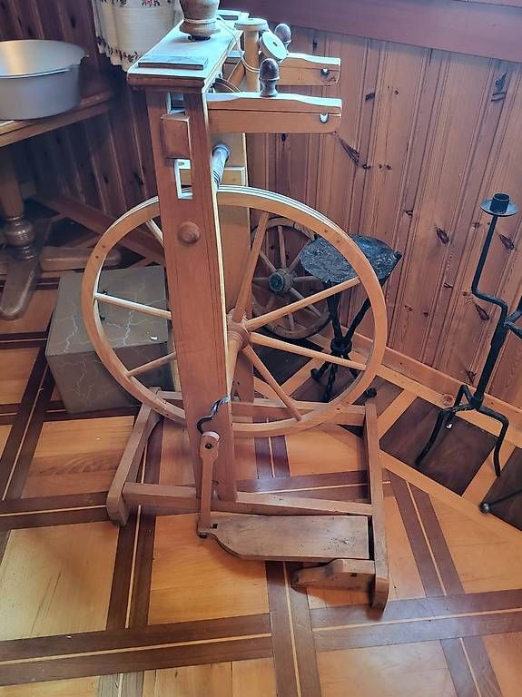 Spinnräder: Spinnrad – Gebraucht aus Wolfenschiessen von Benji027