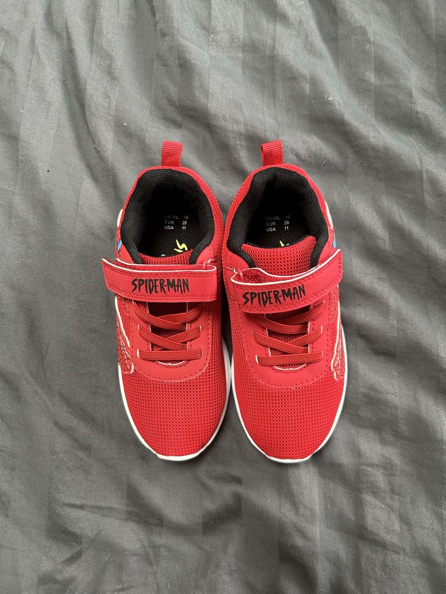 Schuhe für Jungen: Sneaker – Neu (gemäss Beschreibung) aus Staad SG von cla_q9nm 1