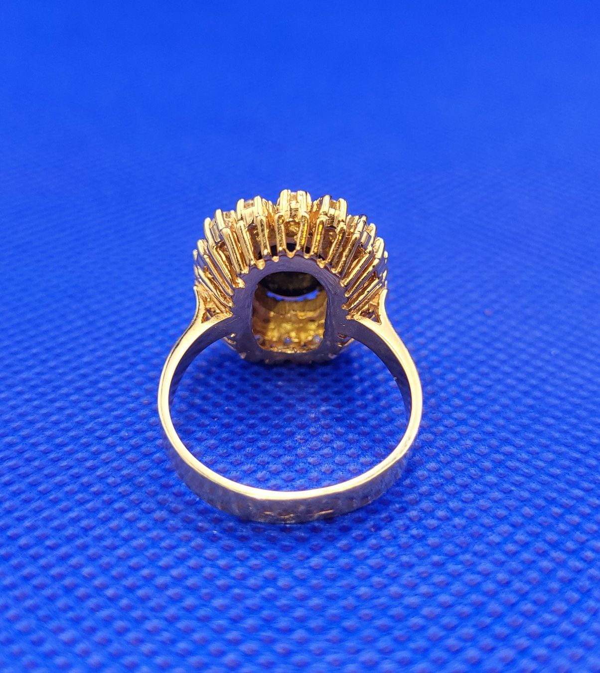 Anelli: 585 Rose Gold Ring Mit Onyx und Steine – Usato da Wald ZH venduto da Aniade 2
