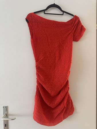 Rotes Sommerkleid mit Raffungen, Grösse M,  Top Zustand!