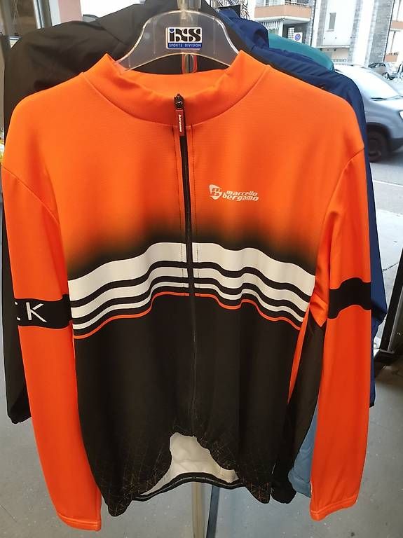 Jacken: Diverse giacche sportive – Gebraucht aus Bellinzona von MISTER.BIKE