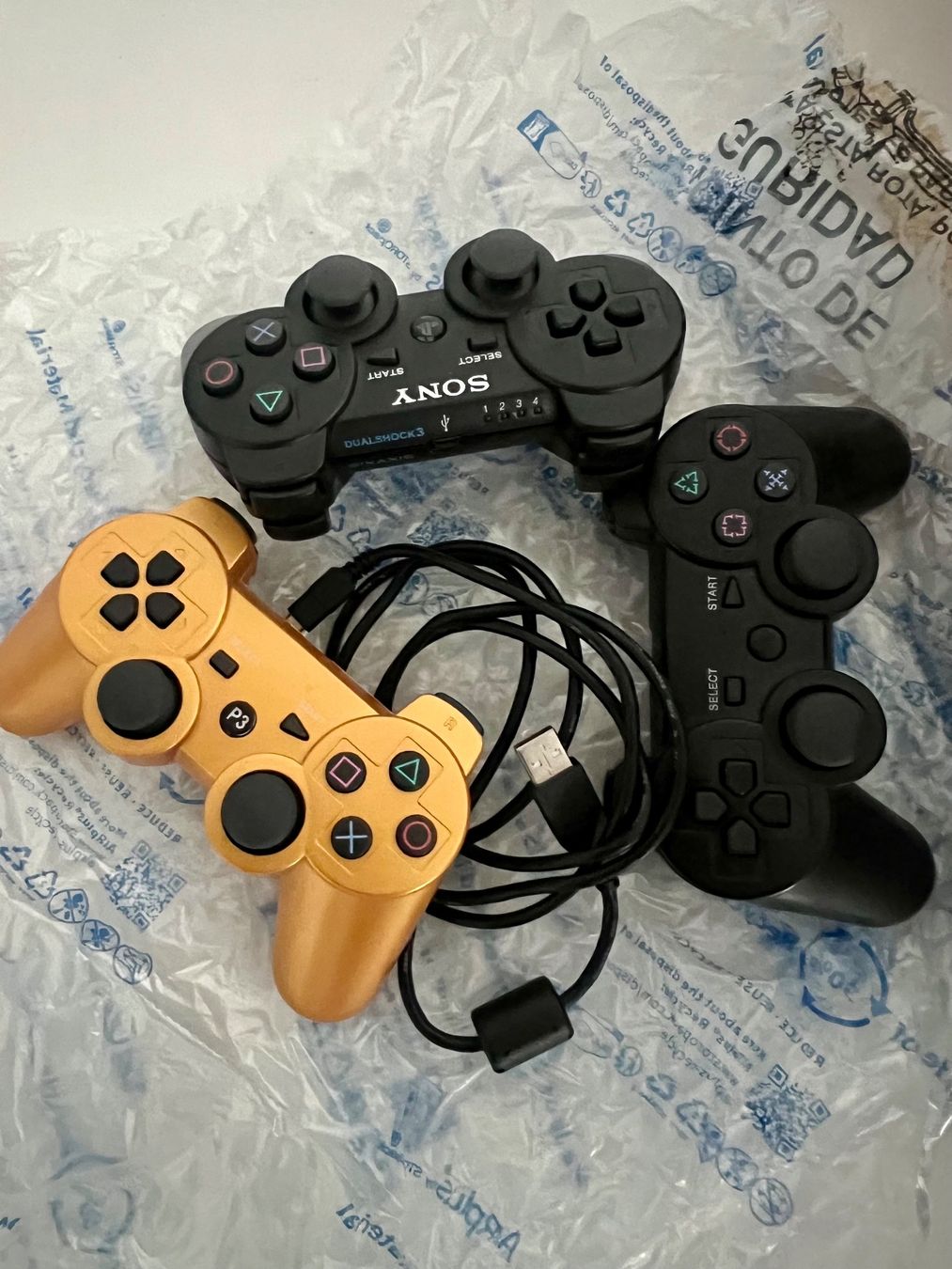Sony Controller: 3 stk. PS3 Controllern – Gebraucht aus Zürich von T.E.B