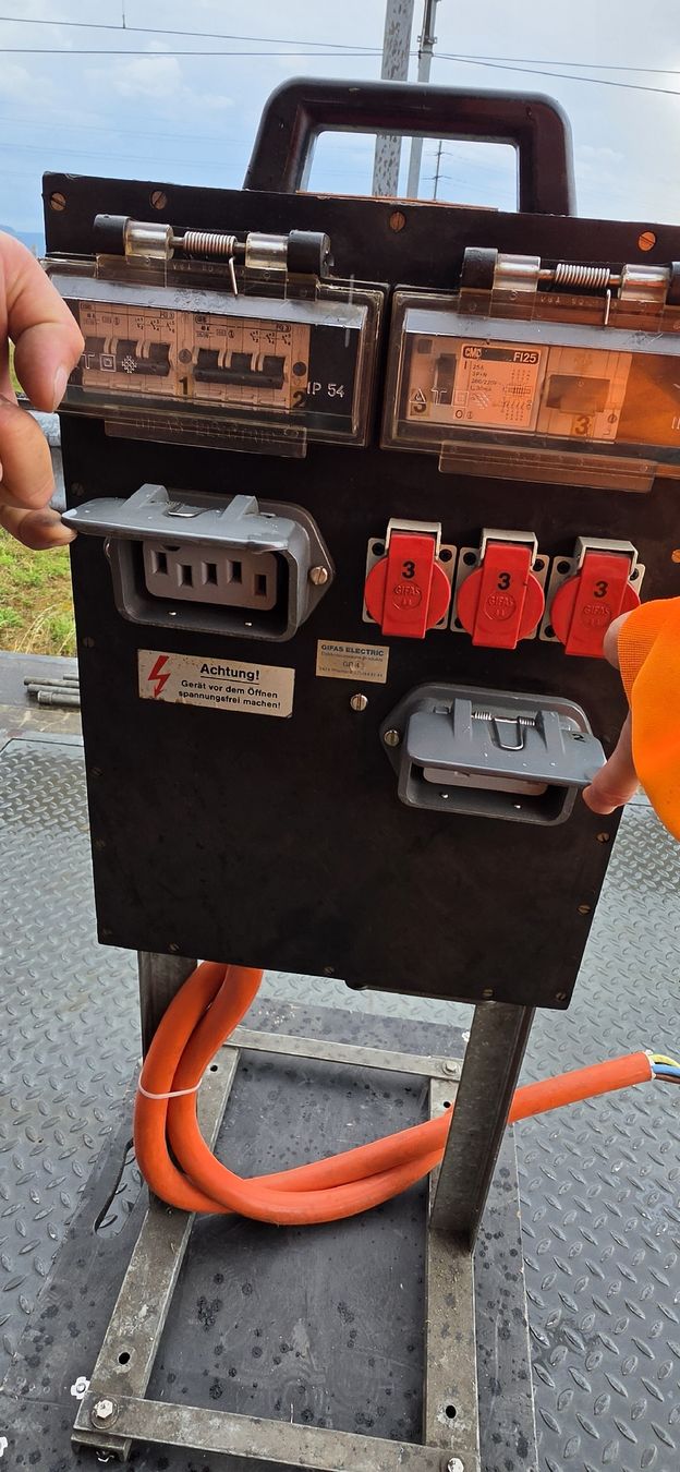 GIFAS Elektrotechnik: Stromverteiler Gifas – Gebraucht aus Au SG von abrollfiaber 2