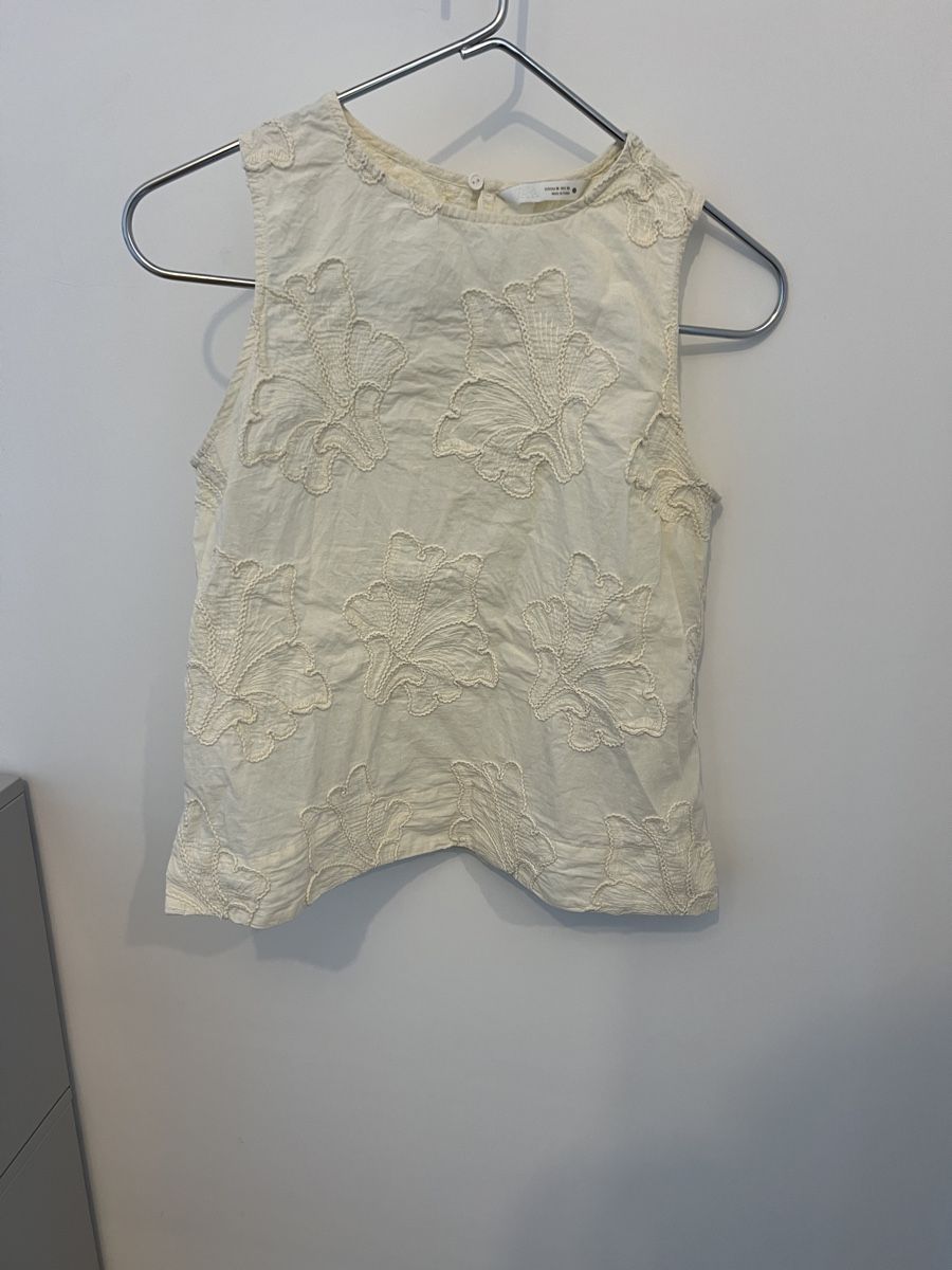 Zara Top: Haut brodé blanc cassé Zara T.38 – Usato da Montreux venduto da ZeAe