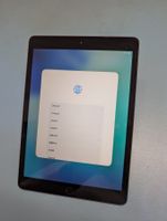 Apple iPad 8. Gen 32 GB mit Hülle und Ladekabel (Mod. A2270)