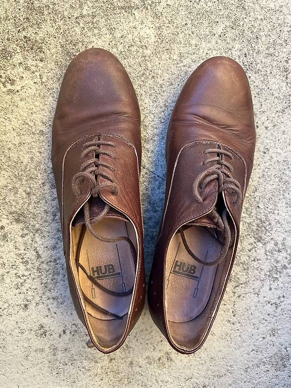 Scarpe da donna: Damenschuhe Leder HUB Grösse 40 – Usato da Bellikon venduto da jum_5k8y