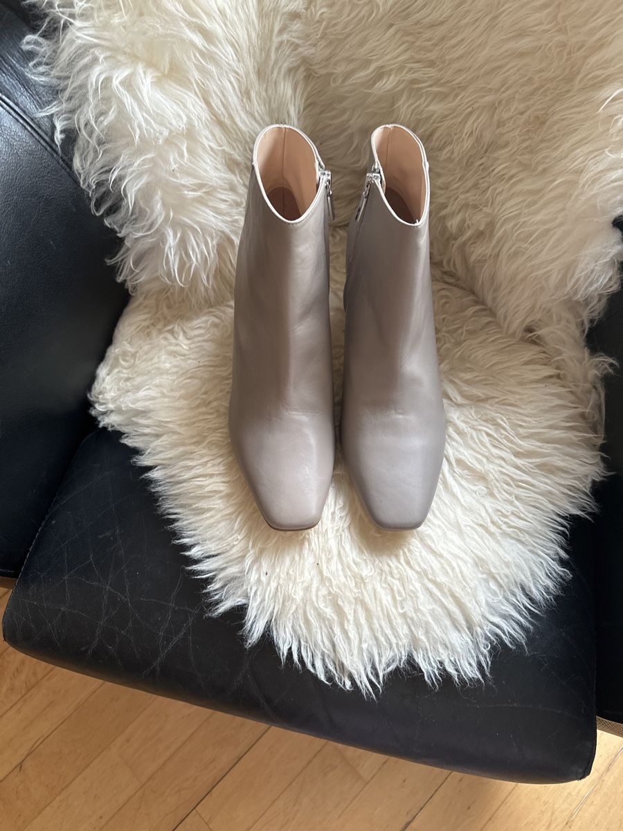 Zara Scarpe da donna: Stiefeletten Zara Gr.40 grau beige – Nuovo (secondo la descrizione) da Dorf venduto da marfikgnidka 1