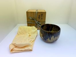 Teeschale Japan Chawan Keramik-  20. Jh. „Raku"