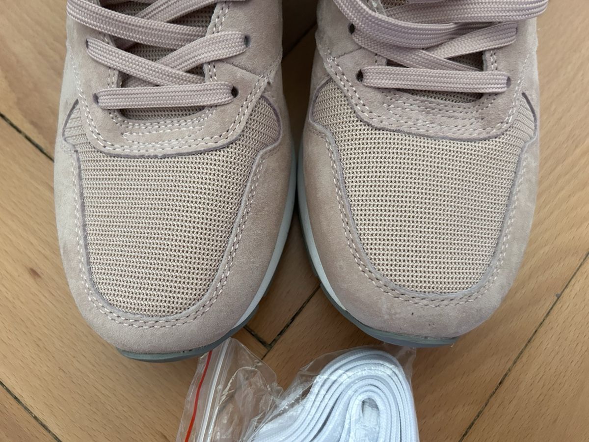 Scarpe da donna: Poudre pink trainers size 41 – Nuovo (secondo la descrizione) da Biel/Bienne venduto da zit_v5yc 2