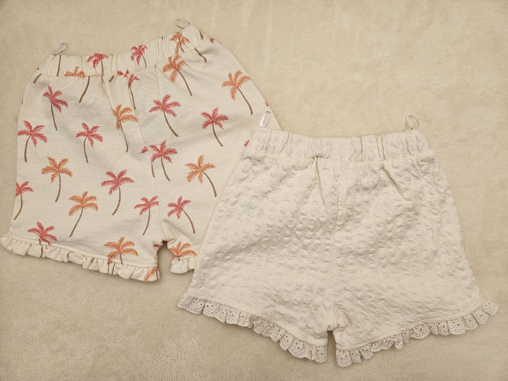 C&A Lotti & Set di vestiti: Set kurze Hose C&A, Gr. 92 – Usato da Worb venduto da jun_fj8w 1
