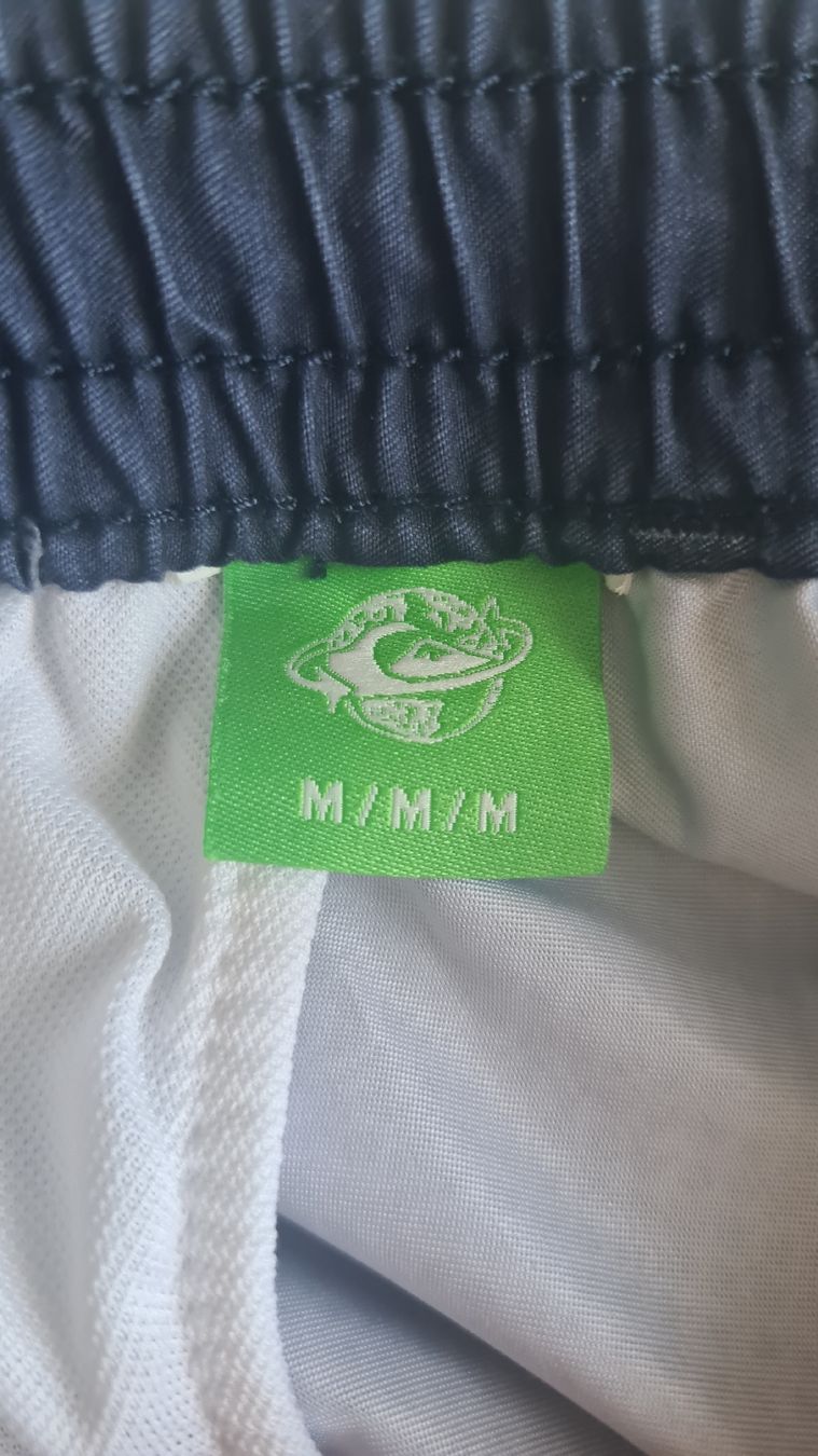 Quiksilver Caleçons de bain: Badeshorts Quiksilver Gr. M – D'occasion à Ennetbaden par lili2003 2