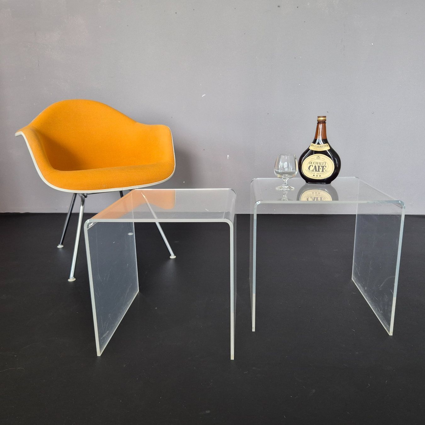 Tische: 2er Plexiglas Acryl Tisch Blumenhocker Beistelltisch Table – Gebraucht aus Nottwil von Wondewa-Shop 8