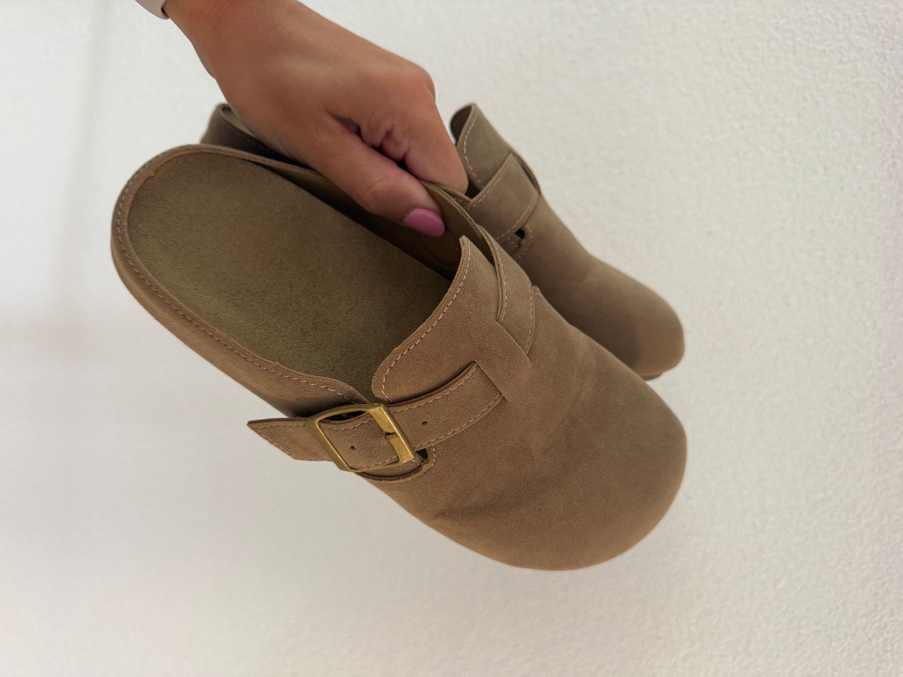 Damenschuhe: Stylish clogs shoes, Size 38 – Gebraucht aus Gränichen von Domsiiiii 1